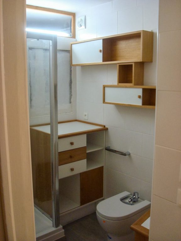 menuisier ébéniste rangements salle de bains